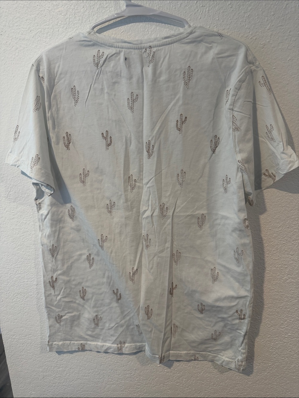 Zara White Short-Sleeve Shirt with Tan Cactus Print - Picture 3 of 3
